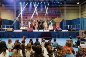 Cerca de 155.000 visitantes evidencian el éxito de Expojove y La Central en Valencia
