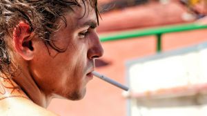 El consumo de tabaco sigue disminuyendo en el mundo aunque aún hay 1250 millones de fumadores
