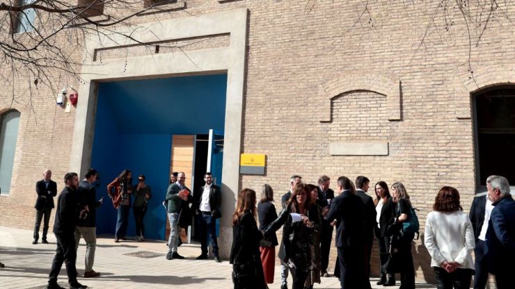 Valencia habilita espacios de trabajo para las personas afectadas por el incendio de Campanar