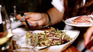La alimentación está relacionada con el riesgo de sufrir cáncer de colon, mama y próstata