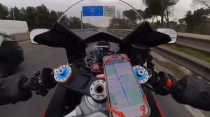 Detenido un motorista que se grabó circulando a 300 kilómetros por hora en una autovía
