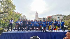 Alicante se tiñe de blanquiazul para festejar el ascenso del Hércules