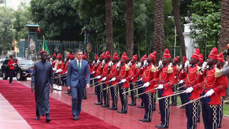 Pedro Sánchez defiende en Mauritania, Gambia y Senegal una 'política integral en materia de migración'