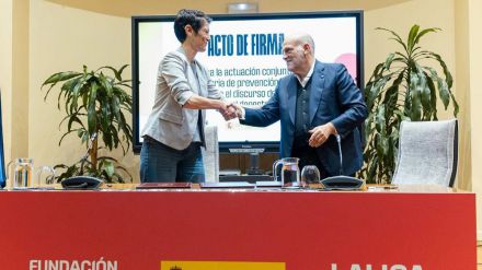 Inclusión y LALIGA firman un convenio de colaboración para combatir el discurso de odio desde el deporte
