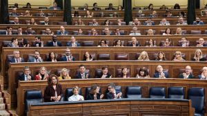 El PSOE más combativo salta a la palestra en la sesión de control para desmontar dimes y diretes