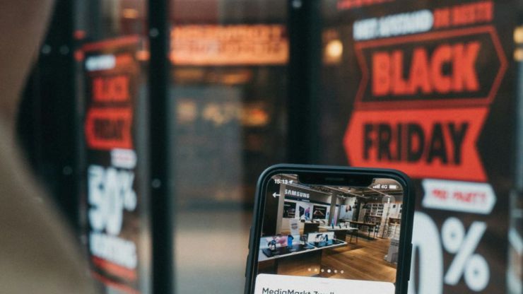 Consumo detecta que el 70% de las rebajas en comercio electrónico durante el 'Black Friday' son falsas o engañosas