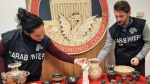Cuatro detenidos por exportar ilegalmente tesoros arqueológicos en Italia