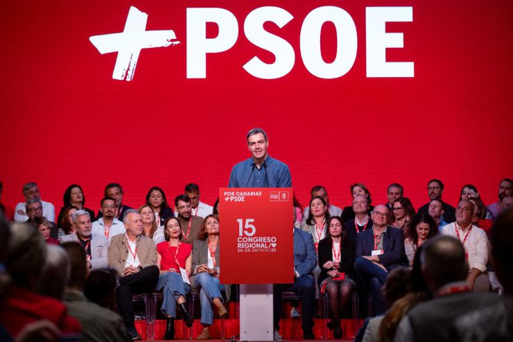 Sánchez promete buscar apoyo para defender derechos ante PP y Vox