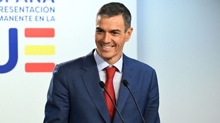 Albacete declara a Pedro Sánchez 'persona non grata' y pide su dimisión