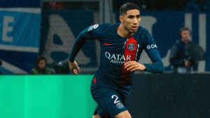 Escándalo en el fútbol: Achraf Hakimi será juzgado en Francia por violación en un proceso que ha calificado de 