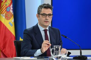 Bolaños demanda a Aldama por acusaciones de soborno y pide 70.000 euros en indemnización
