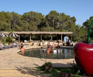 El secreto mejor guardado del verano: Ibiza se transforma en el paraíso creativo de Nude Project