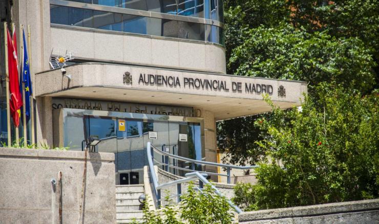 Cárcel y una indemnización millonaria por apropiarse de una herencia