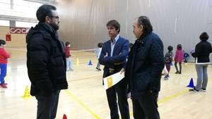 2.000 escolares participan en las Mini Olimpiada de Navidad del Distrito Casco Antiguo en Sevilla