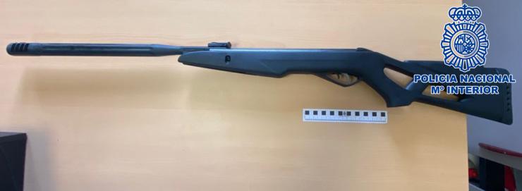 Se graba en Ceuta disparando contra un menor migrante y se mofa cuando cae al suelo