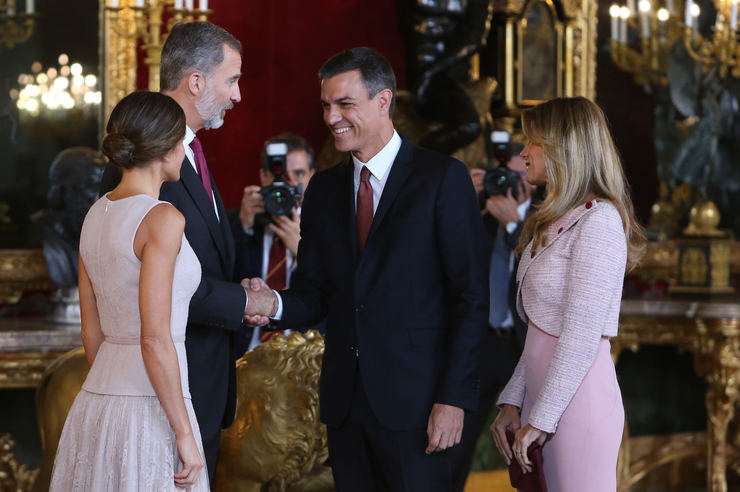 Aciago y embarazoso 12.O para Pedro Sánchez