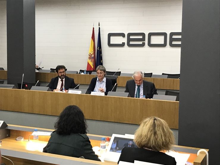 Higueras pide en la CEIM que se trabaje por la igualdad laboral de mujeres y hombres