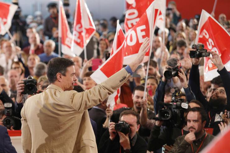 Sánchez: “PP, Cs y Vox van juntos a Colón, a tomarse un vino y juntos los vamos a mandar a la oposición”