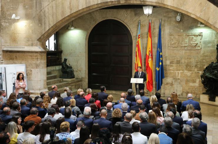 Ximo Puig reivindica el papel de los jóvenes para impulsar y reforzar el proyecto europeo