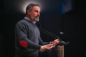 El decálogo del PP para negociar con Vox provoca la furia de Abascal: 