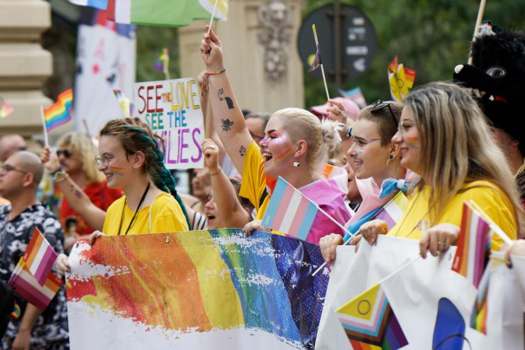Activistas LGTBI+ denuncian ataques a sus derechos en Europa