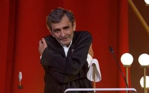 Adolfo Domínguez galardonado con el Premio de Honor de la Academia de la Moda Española