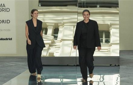Adolfo Domínguez brilla en la Mercedes Benz Fashion Week con su colección Zenit
