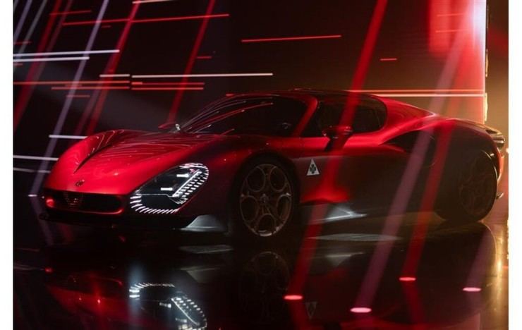 Alfa Romeo 33 Stradale gana el premio al mejor superdeportivo en 2024