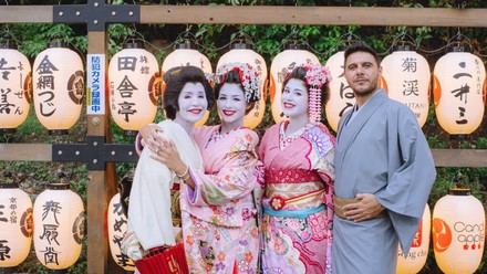 Antena 3 presenta una nueva aventura de 'El Capitán en Japón' con Joaquín y su familia