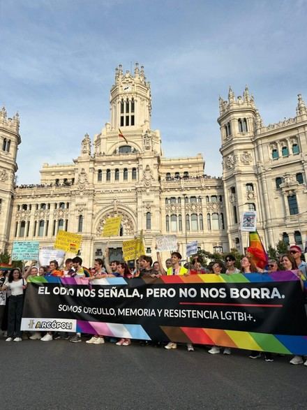Arcópoli defiende el Orgullo ante las declaraciones de Abascal sobre la LGTBIfobia en España