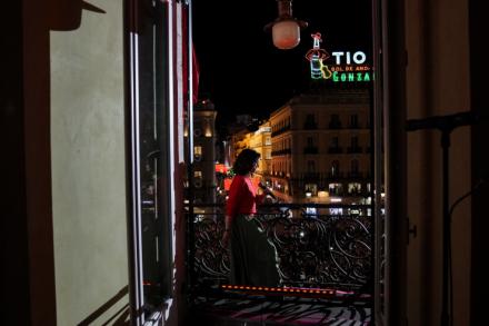 Ayuso entra en cólera contra Sánchez por intentar 'resucitar las dos Españas' a cuenta de la Real Casa de Correos