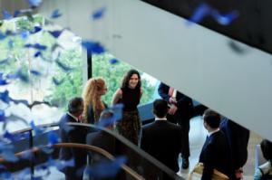 Ayuso, la protegida del reino