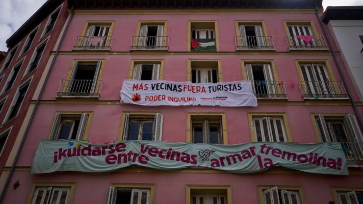Booking retira más de 4.000 anuncios de pisos turísticos ilegales tras intervención del Gobierno