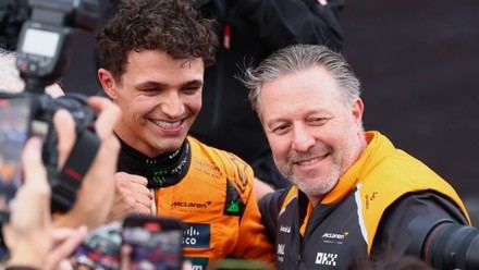 Norris brilla y McLaren logra una estrategia perfecta en la apertura de la temporada en Australia