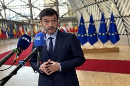 Bustinduy propone un impuesto a los ultrarricos en la UE para fortalecer el bienestar social