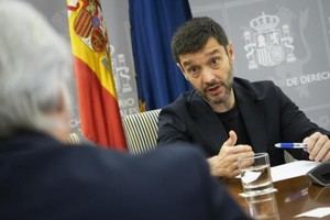 Bustinduy y OCU discuten prórrogas de alquiler y acceso a vivienda en España