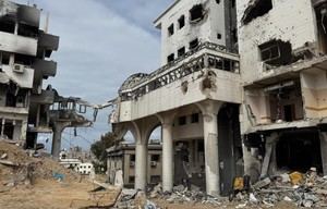 Personas en Gaza arriesgan sus vidas por comida en medio del caos