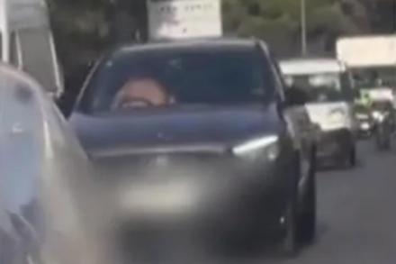 Captan a una pareja teniendo relaciones sexuales mientras conducía en Marbella
