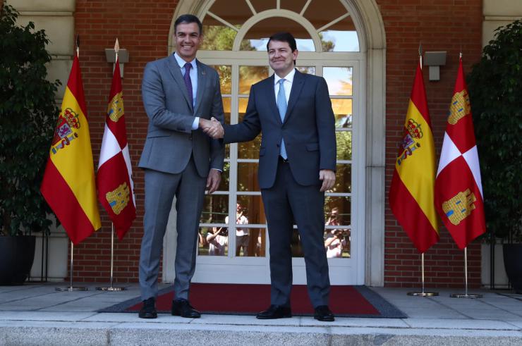 Castilla y León fija las elecciones autonómicas para el 15 de marzo, a menos que se adelanten las generales