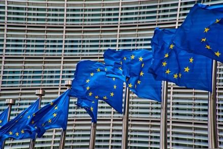 Bruselas respalda a CEHAT: España debe derogar el polémico registro de viajeros