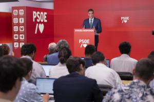 Sánchez anuncia más medidas y arremete contra las fotos de Feijóo y el narco, el ático de Ayuso o la financiación de Vox