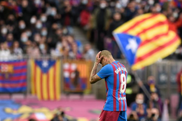 Dani Alves absuelto de violación tras cinco versiones contradictorias