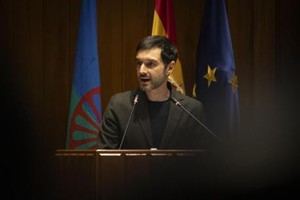 El Ministerio de Derechos Sociales rinde homenaje a las víctimas del genocidio gitano en la Segunda Guerra Mundial