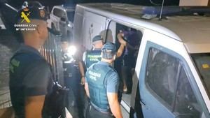 Desmantelan una banda que secuestró y torturó a un miembro por robo de drogas