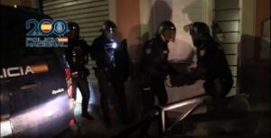 Desmantelan una red criminal que extorsionaba a más de 500 personas y traficaba con mujeres