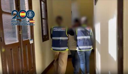 Detenido por estafar a jóvenes futbolistas sudamericanos prometiéndoles jugar en España