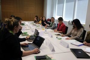 El Consejo Español para la Igualdad en el Deporte impulsará un plan para apoyar a las deportistas madres