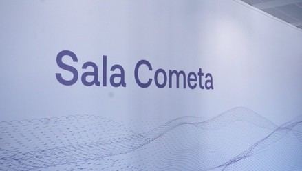 El Gobierno aprueba el contrato de seguimiento telemático para maltratadores por 111 millones de euros