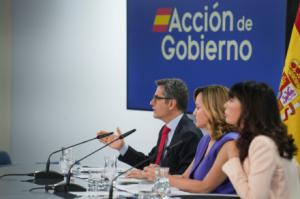 Gobierno renueva ley de información clasificada y destina 10 millones a enfermos de ELA