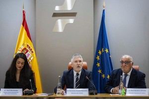 Móvil e impaciencia: principales riesgos al cruzar calles